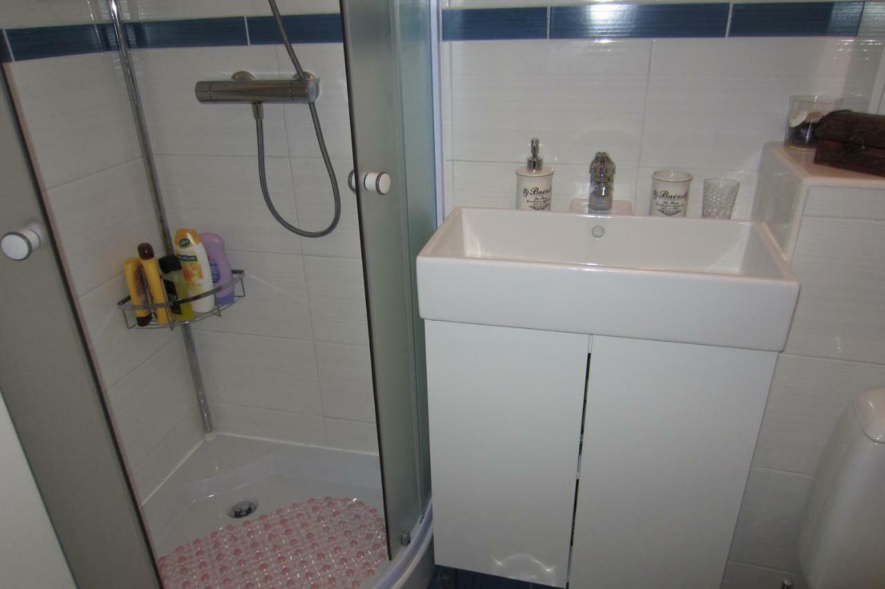 Apartman Valinor Miholascica Extérieur photo